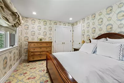 25 Montrose Court, Roslyn, NY 11576 - Photo 22