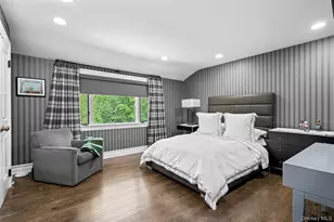25 Montrose Ct, Roslyn, NY 11576 - Photo 20