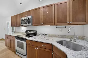 37 Hollowbrook Ln, Cortlandt Manor, NY 10567 - Photo 10
