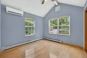 37 Hollowbrook Ln, Cortlandt Manor, NY 10567 - Photo 16