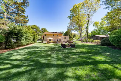 7 Ursular Court, Smithtown, NY 11787 - Photo 26