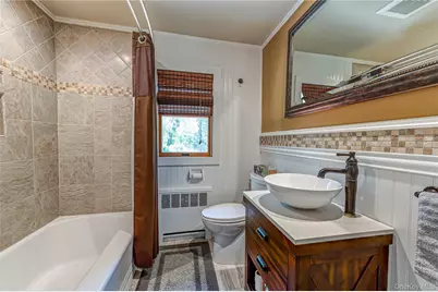7 Ursular Court, Smithtown, NY 11787 - Photo 16