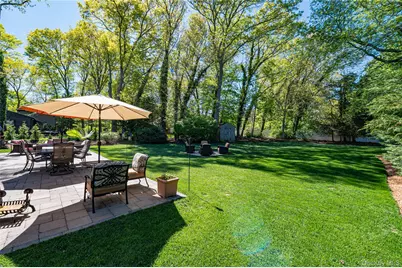 7 Ursular Court, Smithtown, NY 11787 - Photo 24