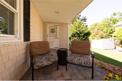 7 Ursular Court, Smithtown, NY 11787 - Photo 6