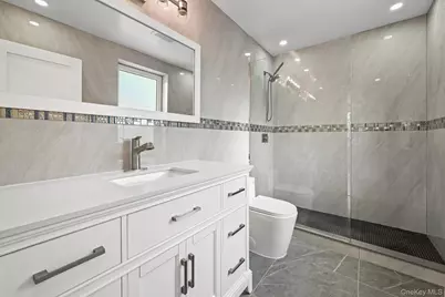 32-35 164th Street, Flushing, NY 11358 - Photo 18