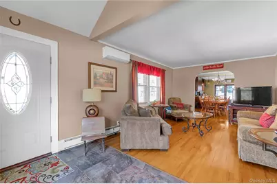 196 Central Avenue, Lynbrook, NY 11563 - Photo 2