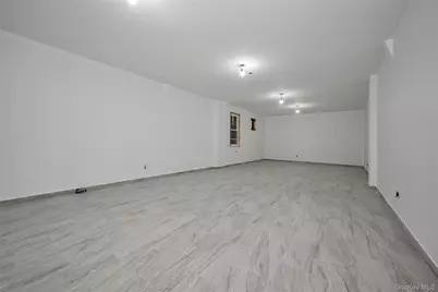 880 Glenmore Avenue #Storefront, Brooklyn, NY 11208 - Photo 4