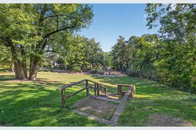 28 Linden Street, Great Neck, NY 11021 - Photo 24