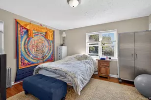 28 Linden St, Great Neck, NY 11021 - Photo 8