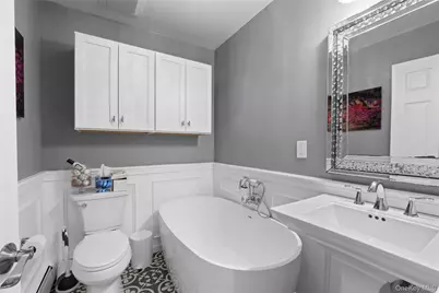 10 Oak Brook Lane, Merrick, NY 11566 - Photo 30