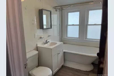 17 Louisiana Street #Upper, Long Beach, NY 11561 - Photo 10