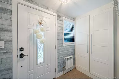 320 28th Street, Lindenhurst, NY 11757 - Photo 6