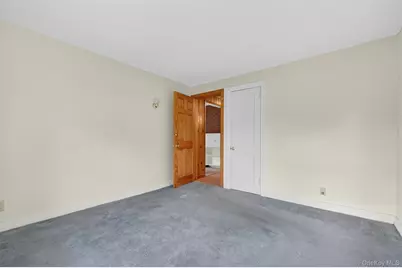 17 Holt Road, Hyde Park, NY 12538 - Photo 12