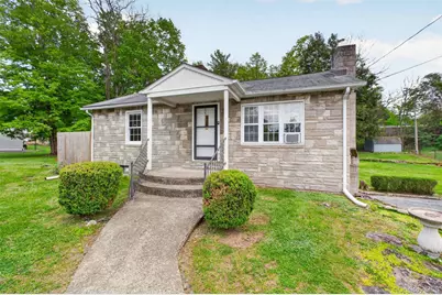 17 Holt Road, Hyde Park, NY 12538 - Photo 4