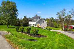34 Rombout Rd, Poughkeepsie, NY 12603 - Photo 2