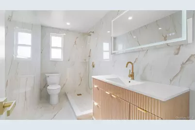 3719 Barnes Avenue, Bronx, NY 10467 - Photo 22