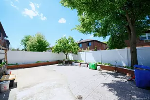 71-30 165th St, Fresh Meadows, NY 11365 - Photo 22