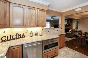 40 Edgewood Rd, Port Washington, NY 11050 - Photo 14