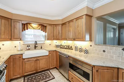40 Edgewood Road, Port Washington, NY 11050 - Photo 12