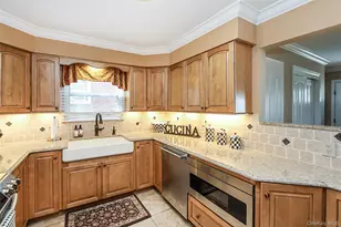 40 Edgewood Rd, Port Washington, NY 11050 - Photo 12