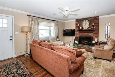 40 Edgewood Road, Port Washington, NY 11050 - Photo 4