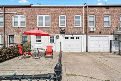 5938 69th Lane, Maspeth, NY 11378 - Photo 22