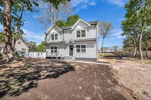 20 Lehigh Ave, Centereach, NY 11720 - Photo 2