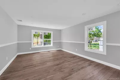 20 Lehigh Avenue, Centereach, NY 11720 - Photo 22