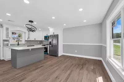 20 Lehigh Avenue, Centereach, NY 11720 - Photo 24
