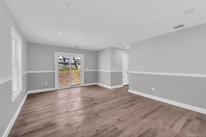 20 Lehigh Avenue, Centereach, NY 11720 - Photo 16