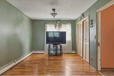 485 Lockwood Drive, Shirley, NY 11967 - Photo 16