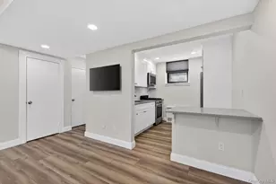 319 Main St, Roslyn, NY 11576 - Photo 12