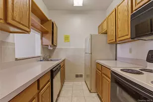 54 School St, Westbury, NY 11590 - Photo 14