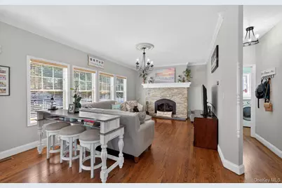 33 Oceanview Boulevard, Manorville, NY 11949 - Photo 14