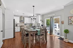 33 Oceanview Blvd, Manorville, NY 11949 - Photo 12