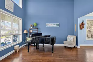 33 Oceanview Blvd, Manorville, NY 11949 - Photo 6