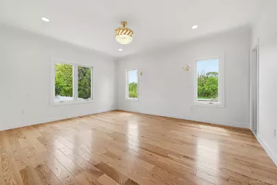 1275 Barry Drive S, Valley Stream, NY 11580 - Photo 22