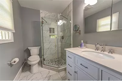 20 Evon Drive, Syosset, NY 11791 - Photo 14