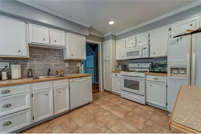 20 Evon Drive, Syosset, NY 11791 - Photo 8