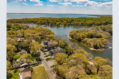 6200 New Suffolk Avenue, Mattituck, NY 11952 - Photo 6