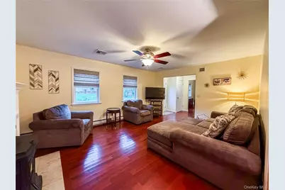 9 Robert Drive, Hyde Park, NY 12538 - Photo 6