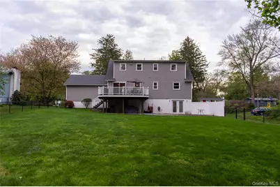 9 Robert Drive, Hyde Park, NY 12538 - Photo 24