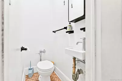 6741 Kessel Street, Forest Hills, NY 11375 - Photo 10
