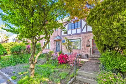 6741 Kessel Street, Forest Hills, NY 11375 - Photo 2