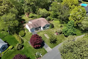 63 Crystal Dr, Aquebogue, NY 11931 - Photo 18