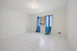 4534 Henry Hudson Pkwy, Bronx, NY 10471 - Photo 20