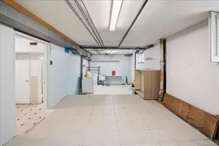4534 Henry Hudson Pkwy, Bronx, NY 10471 - Photo 24