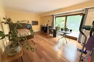 21 Manors Dr, Jericho, NY 11753 - Photo 8