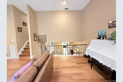 21 Manors Drive, Jericho, NY 11753 - Photo 6