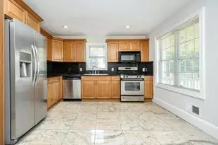 51 Inwood Rd, Port Washington, NY 11050 - Photo 10